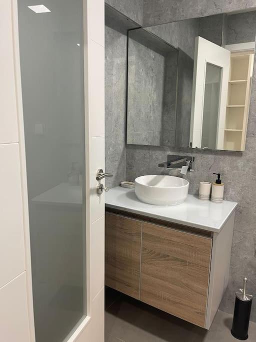 Lovely 2 Bedroom Apartment In South Lisbon Barreiro  Buitenkant foto