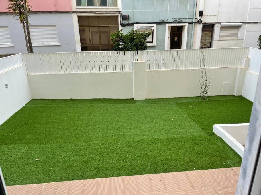 Lovely 2 Bedroom Apartment In South Lisbon Barreiro  Buitenkant foto